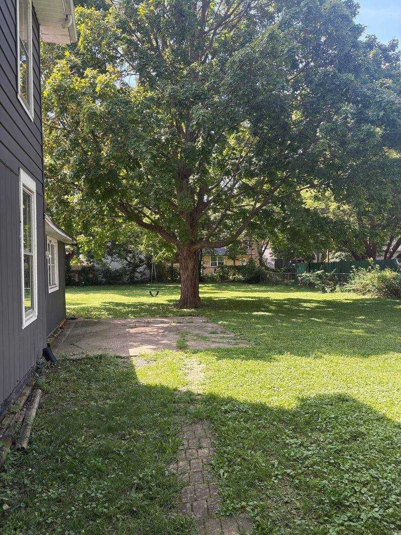 House for rent at 418 Lincoln St, Janesville, WI 53548