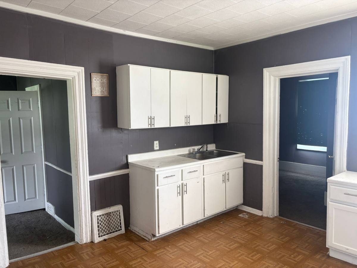 House for rent at 418 Lincoln St, Janesville, WI 53548