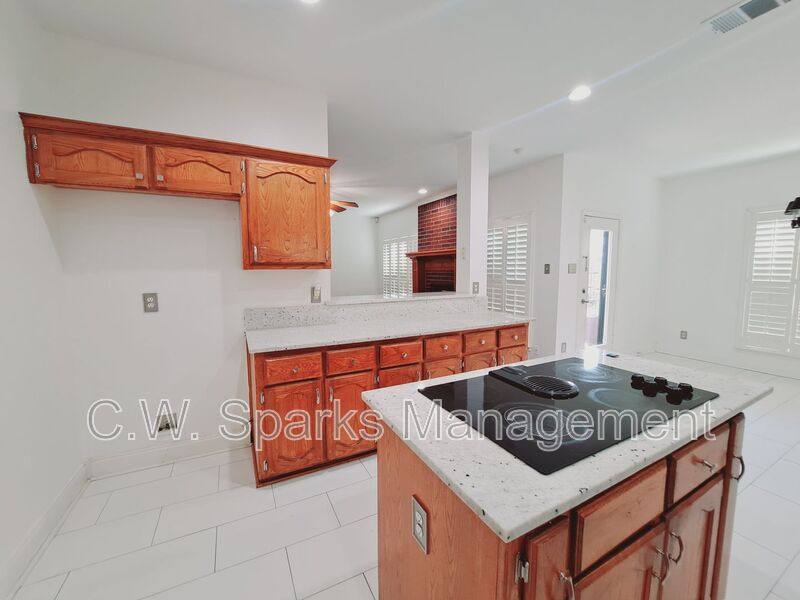 House for rent at 1534 Chapman Dr, Lancaster, TX 75134