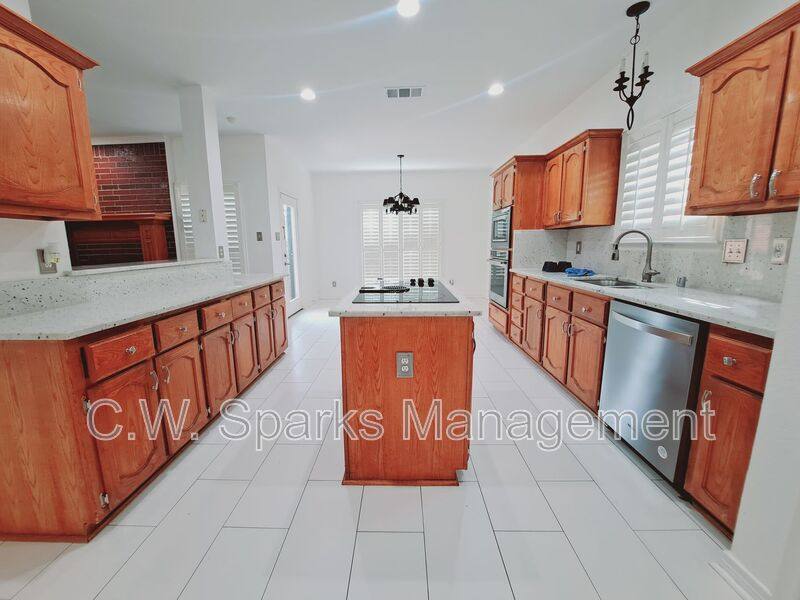 House for rent at 1534 Chapman Dr, Lancaster, TX 75134