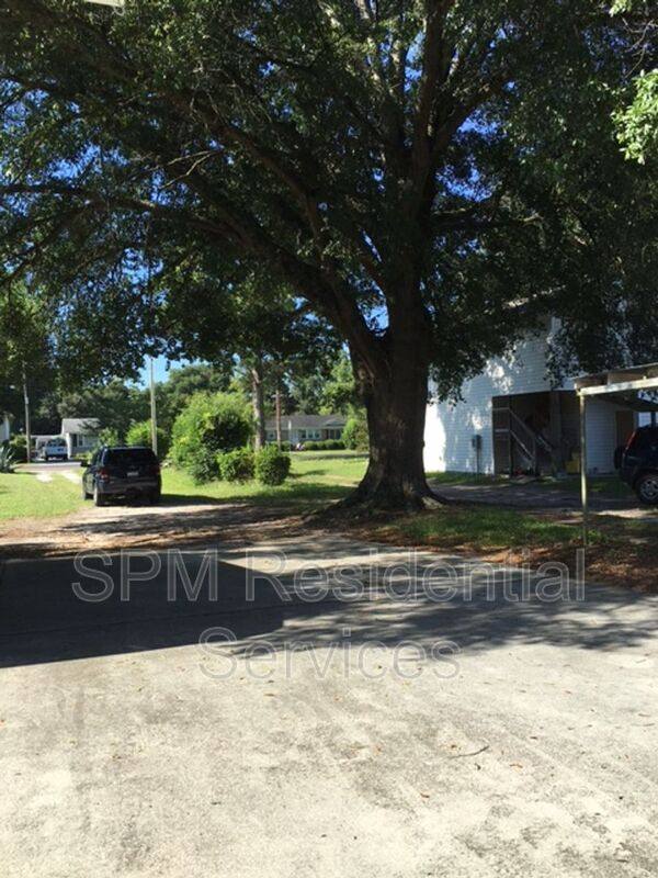 House for rent at 5218 Wrightsville Ave, Wilmington, NC 28403
