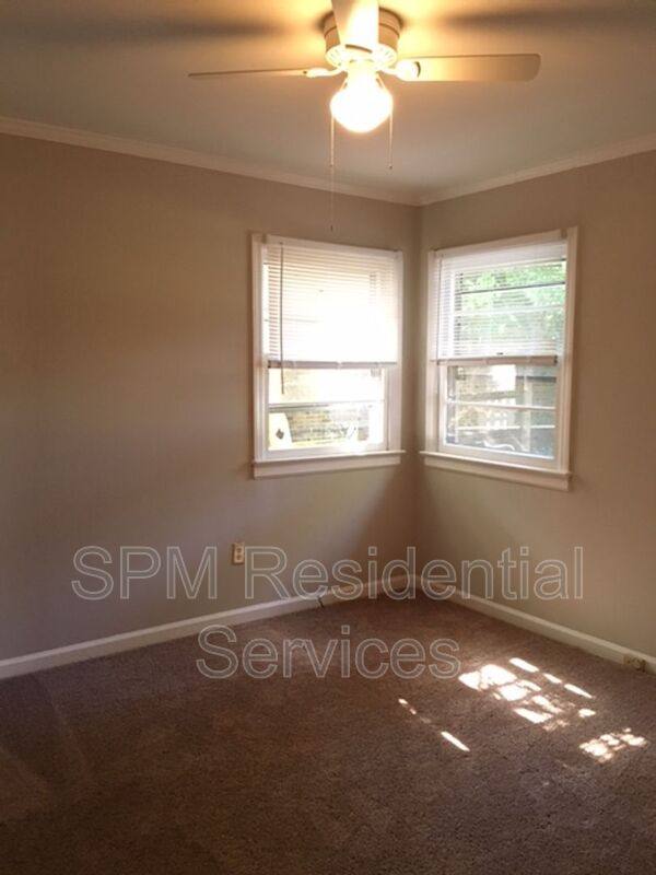 House for rent at 5218 Wrightsville Ave, Wilmington, NC 28403