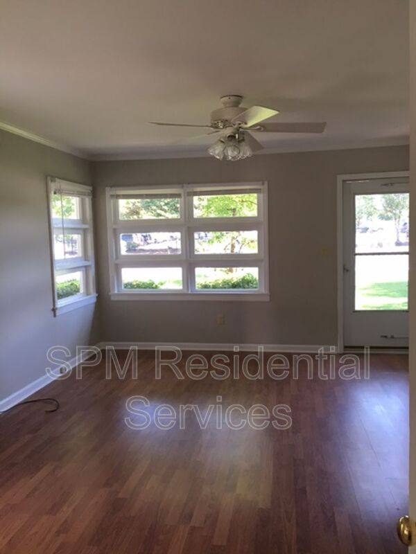 House for rent at 5218 Wrightsville Ave, Wilmington, NC 28403