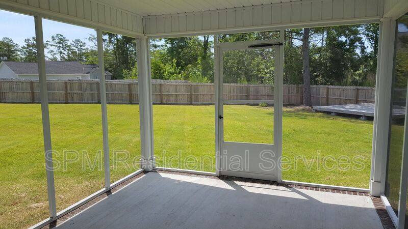 House for rent at 805 Cross Wind Court, Sneads Ferry, NC 28460