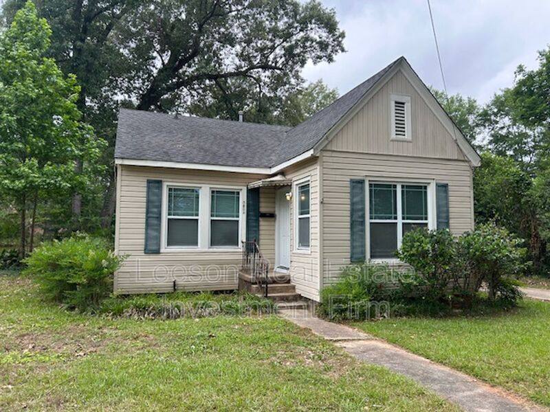 House for rent at 3802 Baltimore Ave, Shreveport, LA 71106
