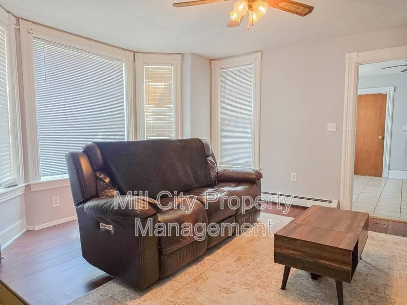 Apartment for rent at 463 Lake Ave #1, Manchester, NH 03103