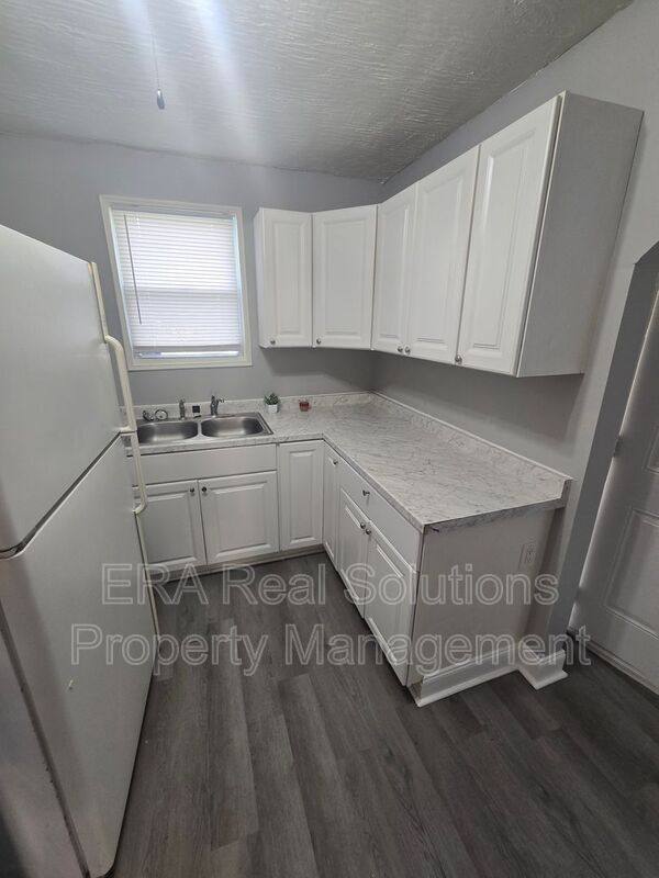 Apartment for rent at 693 N Dawson Ave, Columbus, OH 43219