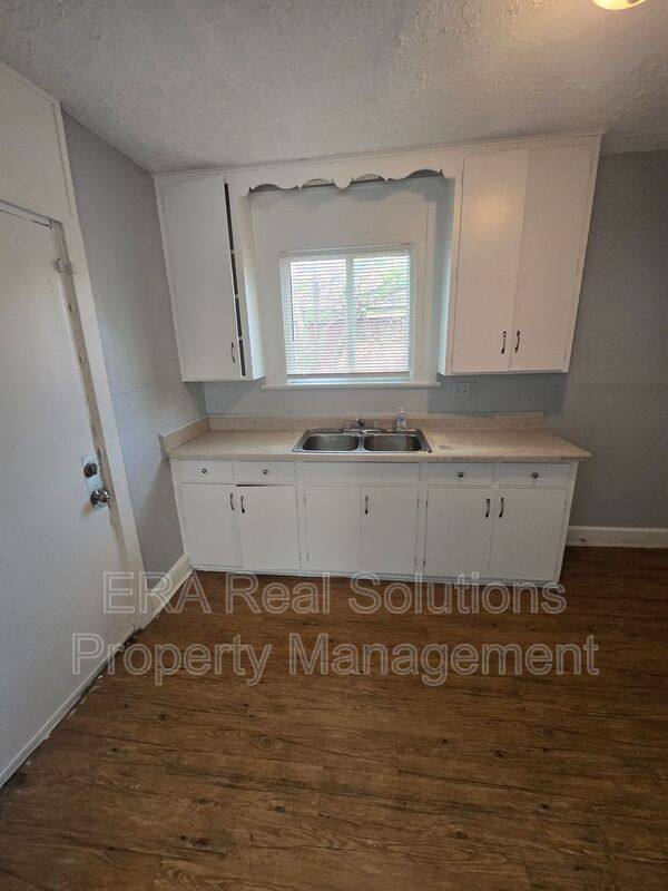 House for rent at 1557 N Brooks, Columbus, OH 43211