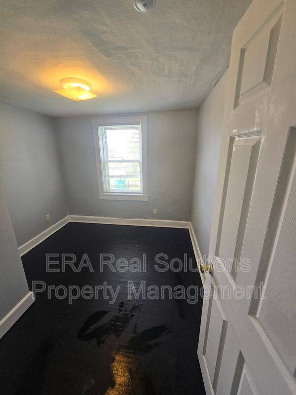 House for rent at 1557 N Brooks, Columbus, OH 43211