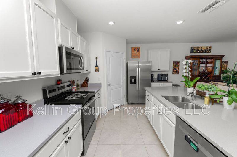 House for rent at 833 Ambleside Dr, Haines City, FL 33844