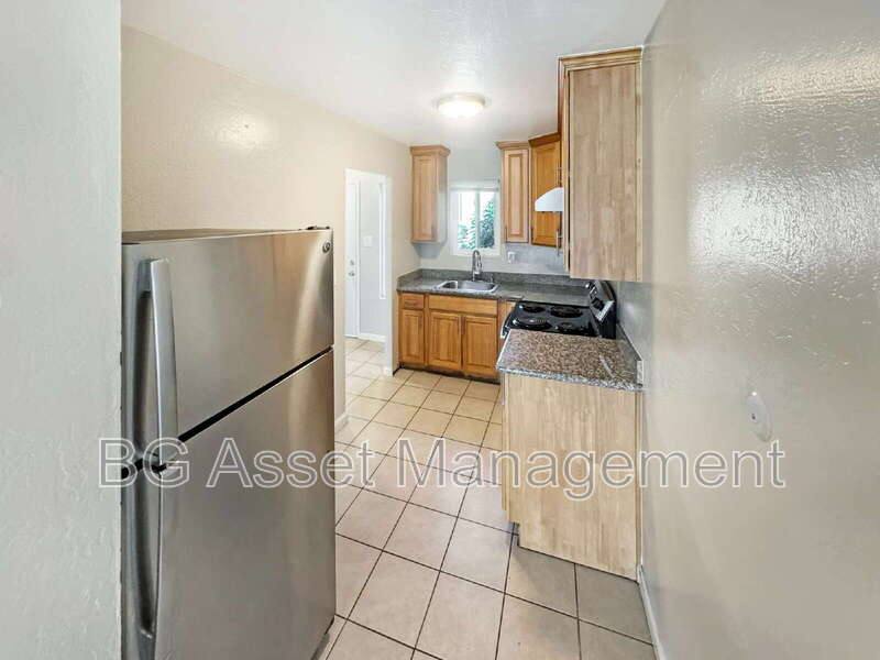 Apartment for rent at 102 Avian Dr, Vallejo, CA 94591