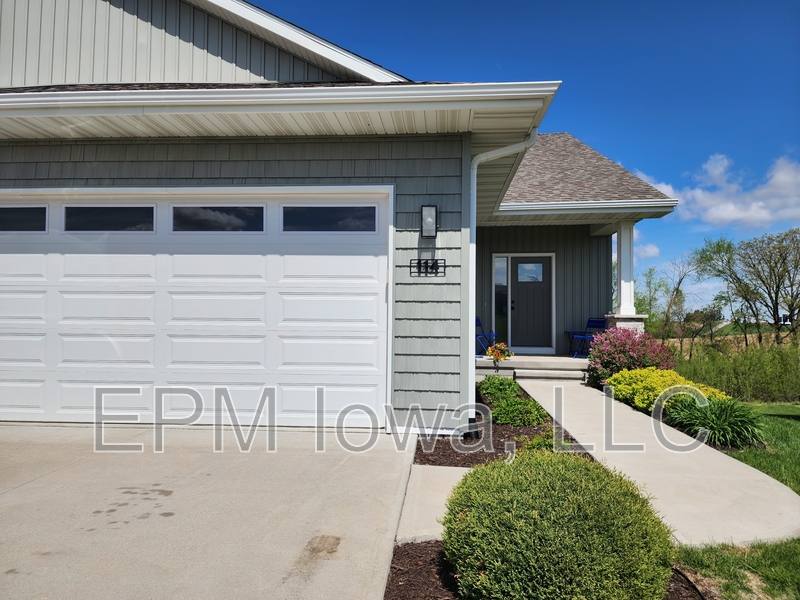 House for rent at 114 Dogwood Lane, Tiffin, IA 52340