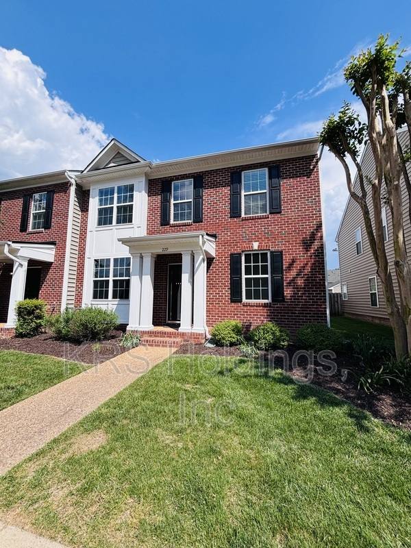 Townhouse for rent at 229 Quarterpath Rd, Williamsburg, VA 23185