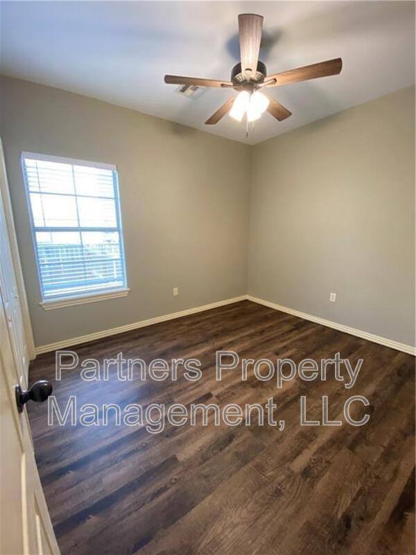 Apartment for rent at 2673 N Miranda St #4, Fayetteville, AR 72703