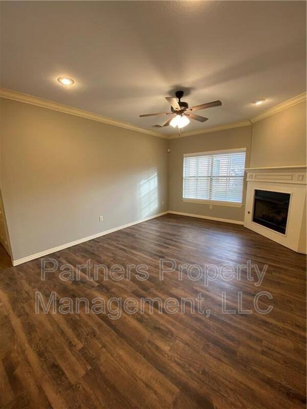 Apartment for rent at 2673 N Miranda St #4, Fayetteville, AR 72703