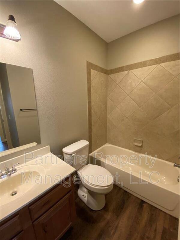 Apartment for rent at 2673 N Miranda St #4, Fayetteville, AR 72703