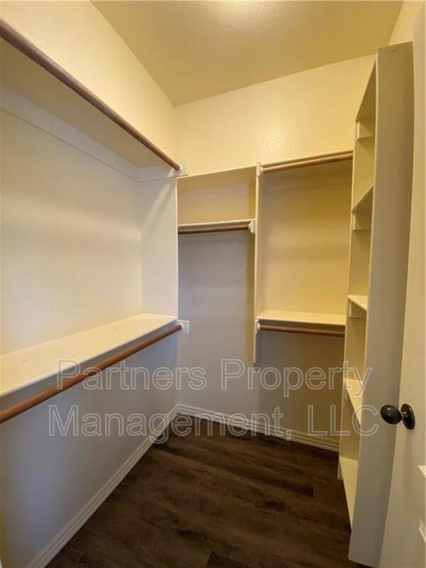 Apartment for rent at 2673 N Miranda St #4, Fayetteville, AR 72703