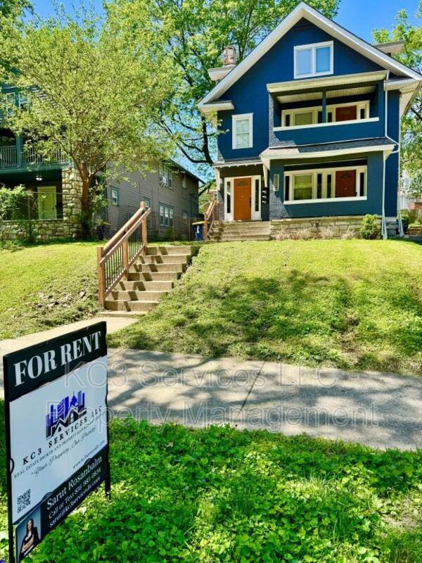Apartment for rent at 5122 The Paseo, Kansas City, MO 64110
