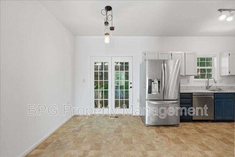 Townhouse for rent at 522 Breckinridge Square SE, Leesburg, VA 20175