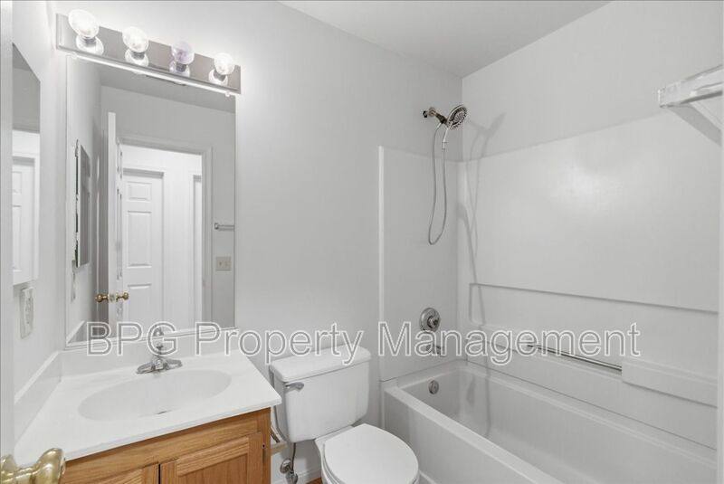 Townhouse for rent at 522 Breckinridge Square SE, Leesburg, VA 20175