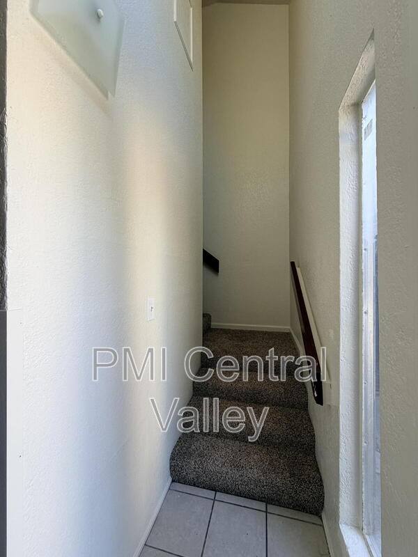 Apartment for rent at 6222 Porterfield Court, Stockton, CA 95207