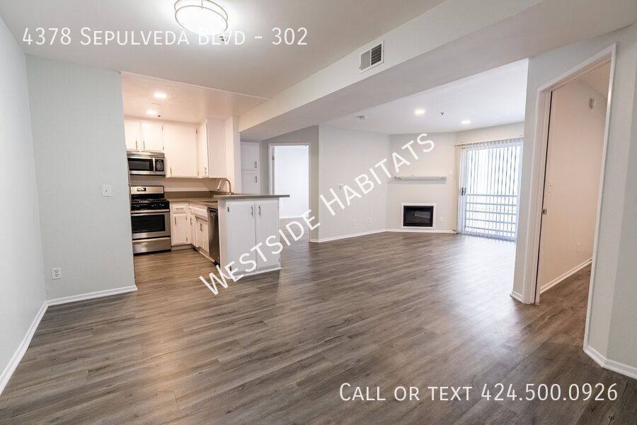 Apartment for rent at 4378 Sepulveda Blvd, Sherman Oaks, CA 91403