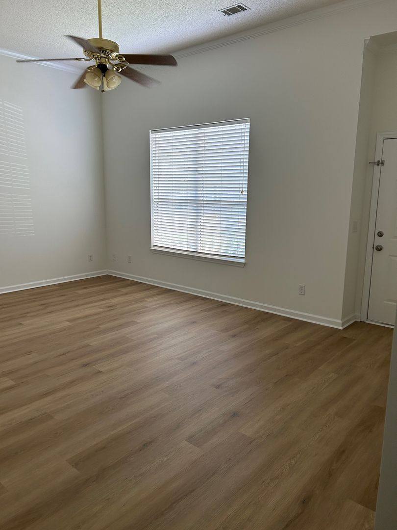 Townhouse for rent at 1159 Mohawk St, Savannah, GA 31419
