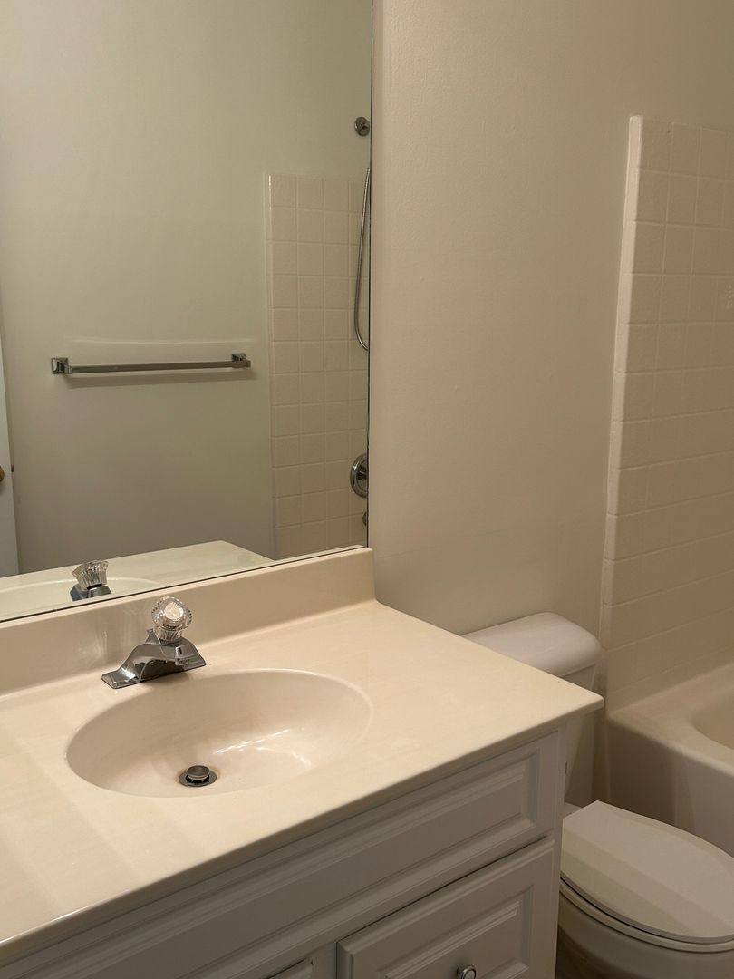 Townhouse for rent at 1159 Mohawk St, Savannah, GA 31419