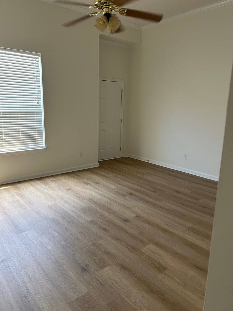 Townhouse for rent at 1159 Mohawk St, Savannah, GA 31419