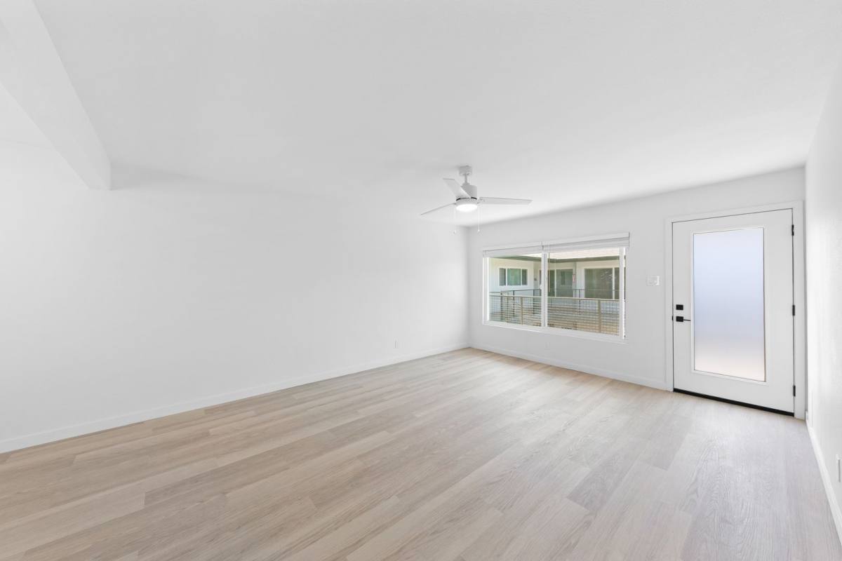 Apartment for rent at 1720 Park Ave, Long Beach, CA 90815