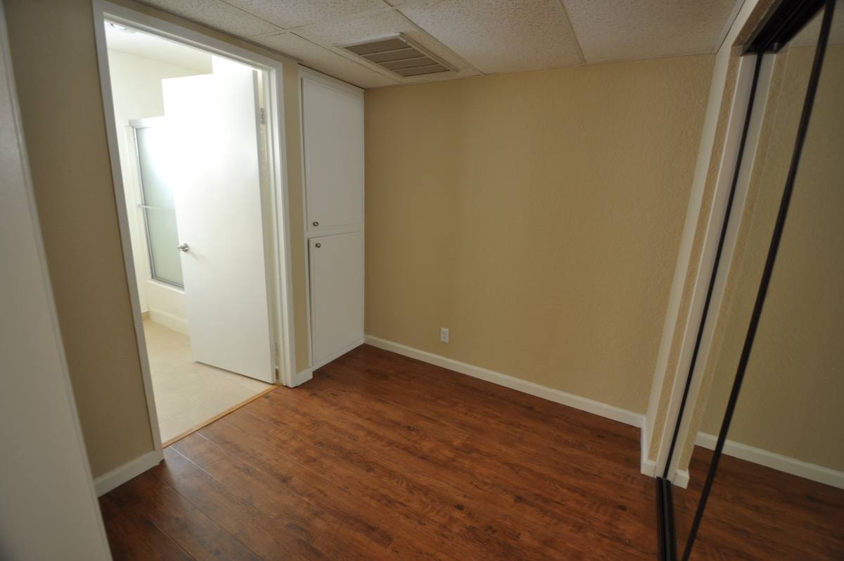Apartment for rent at 11045 La Maida St, North Hollywood, CA 91601