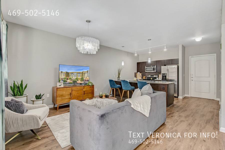 Apartment for rent at 929 Norwood St, Fort Worth, TX 76107