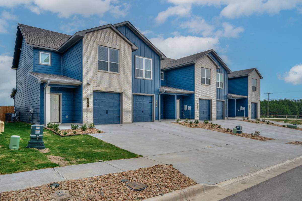Townhouse for rent at 8420 Adelaide Dr, Temple, TX 76502