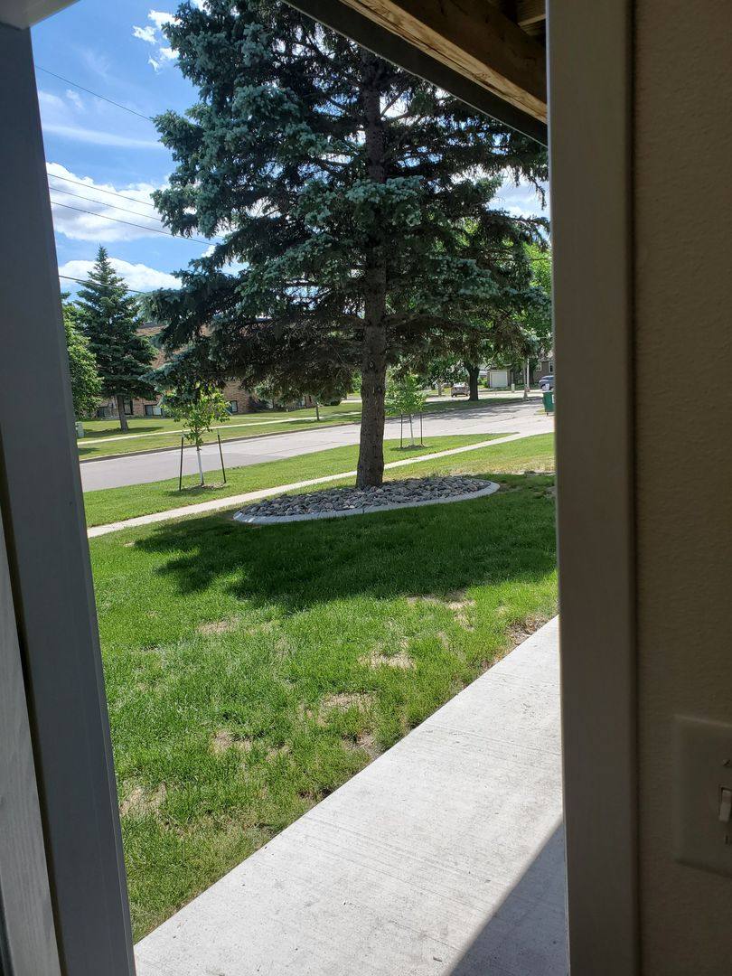 Apartment for rent at 899 Barrett St N, Fargo, ND 58102