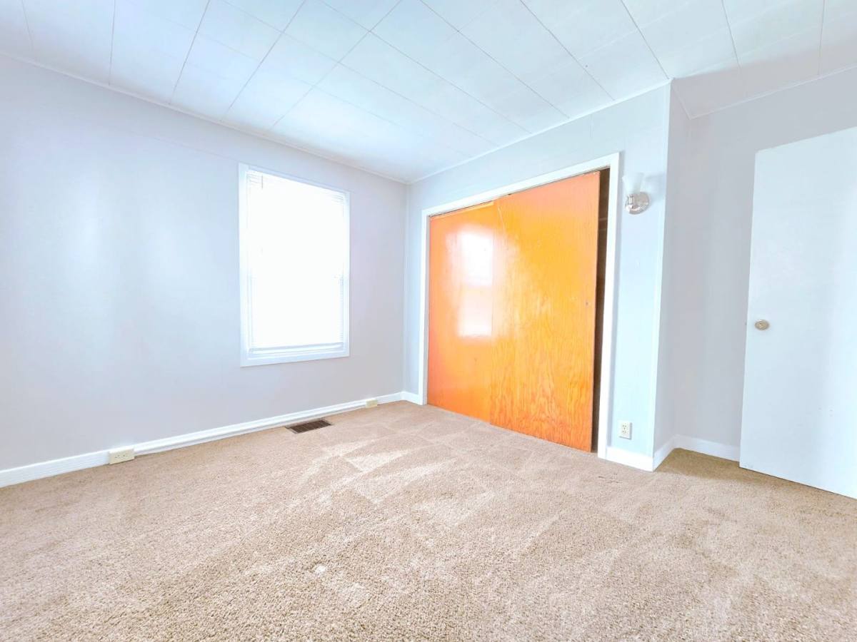 House for rent at 729 N Elmer St, South Bend, IN 46628