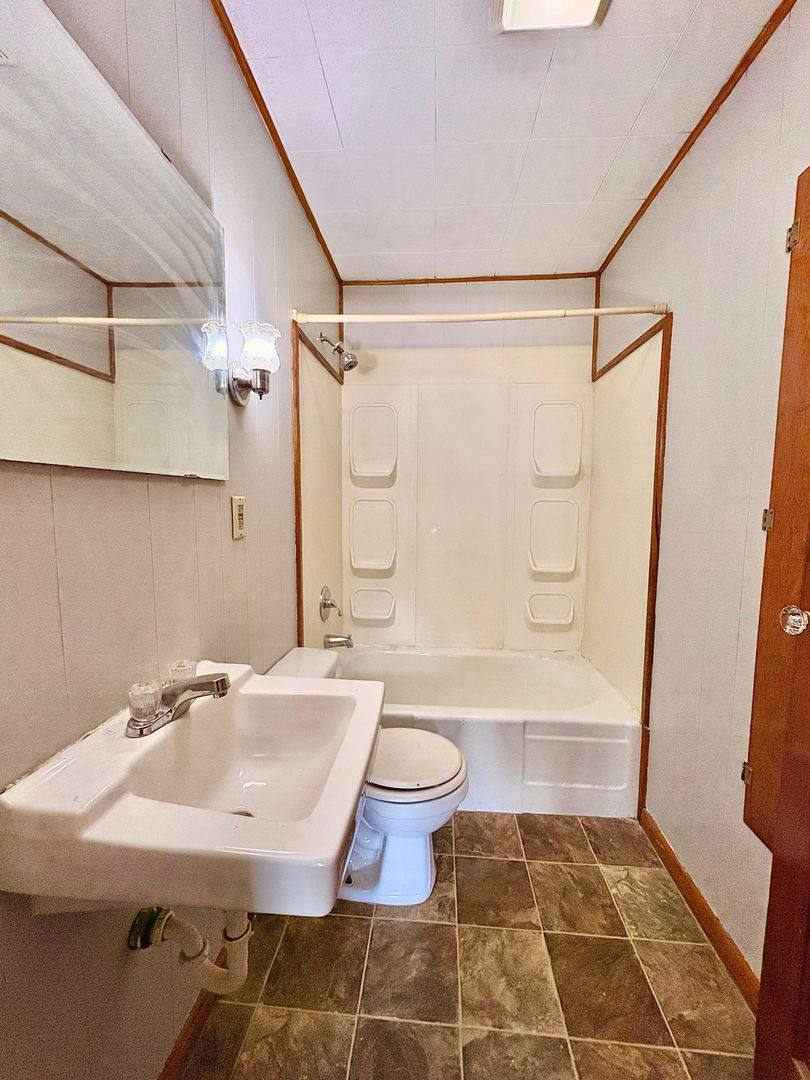 House for rent at 729 N Elmer St, South Bend, IN 46628