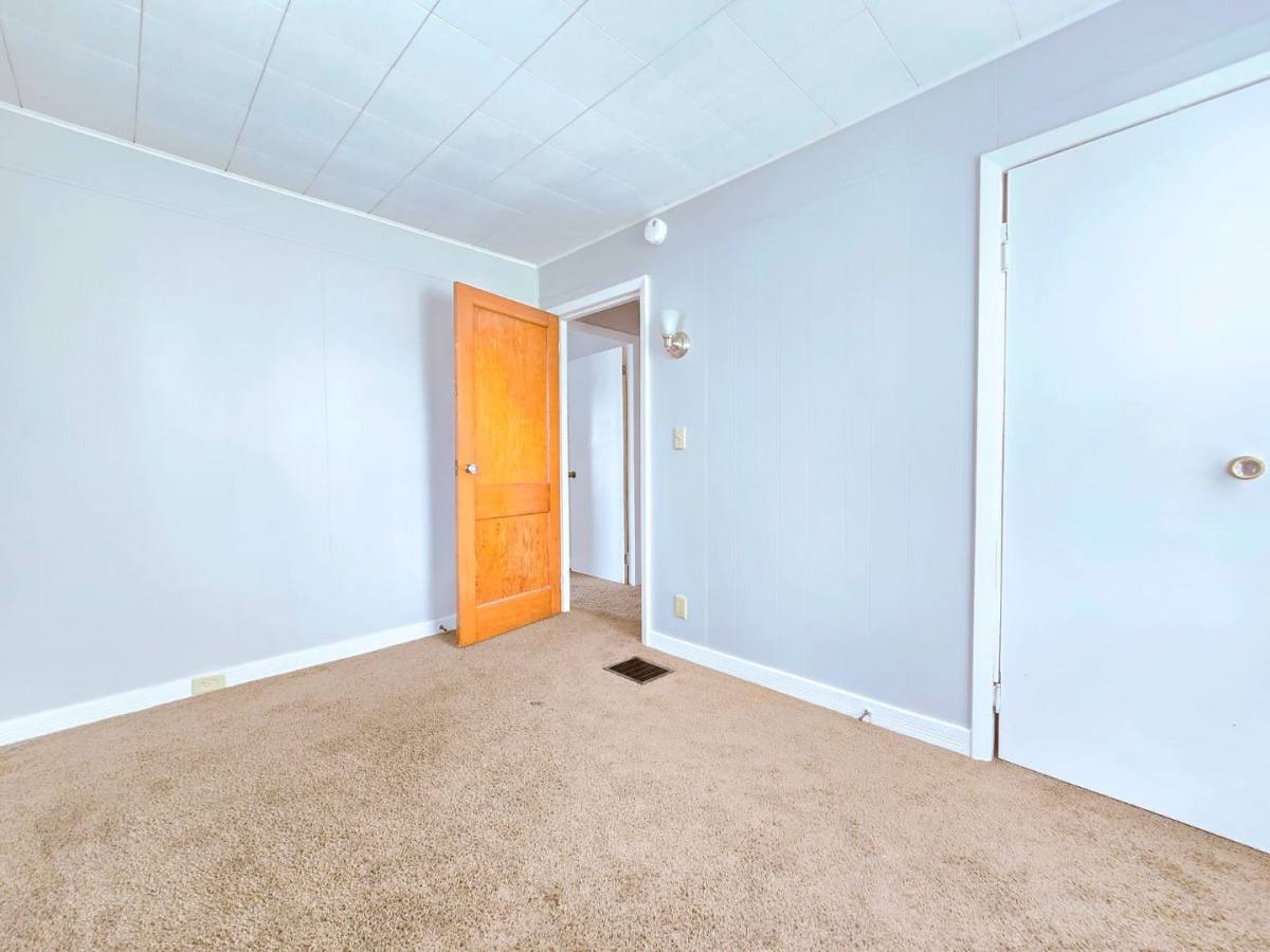 House for rent at 729 N Elmer St, South Bend, IN 46628