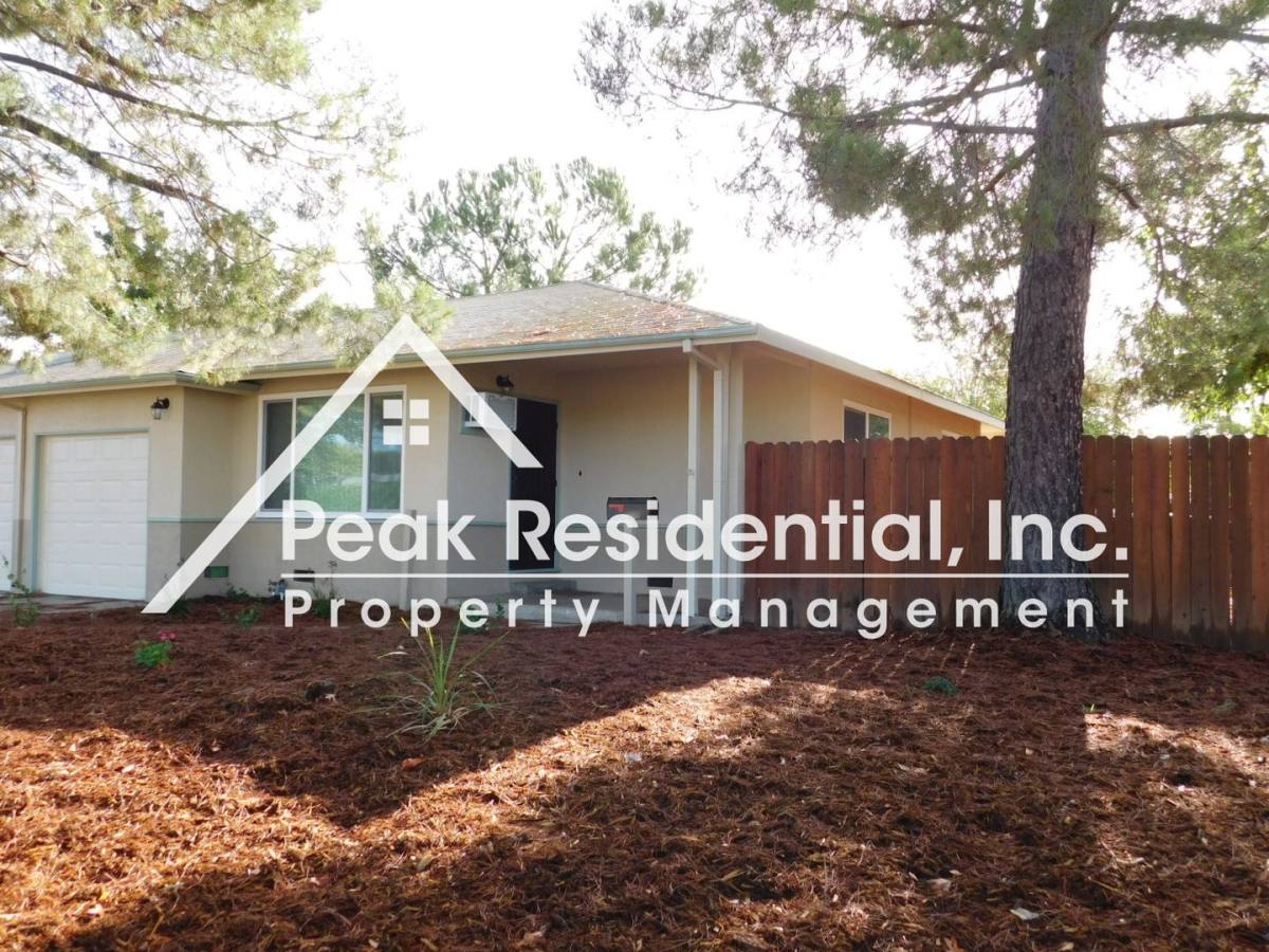 House for rent at 6100 Madison Ave, Carmichael, CA 95608