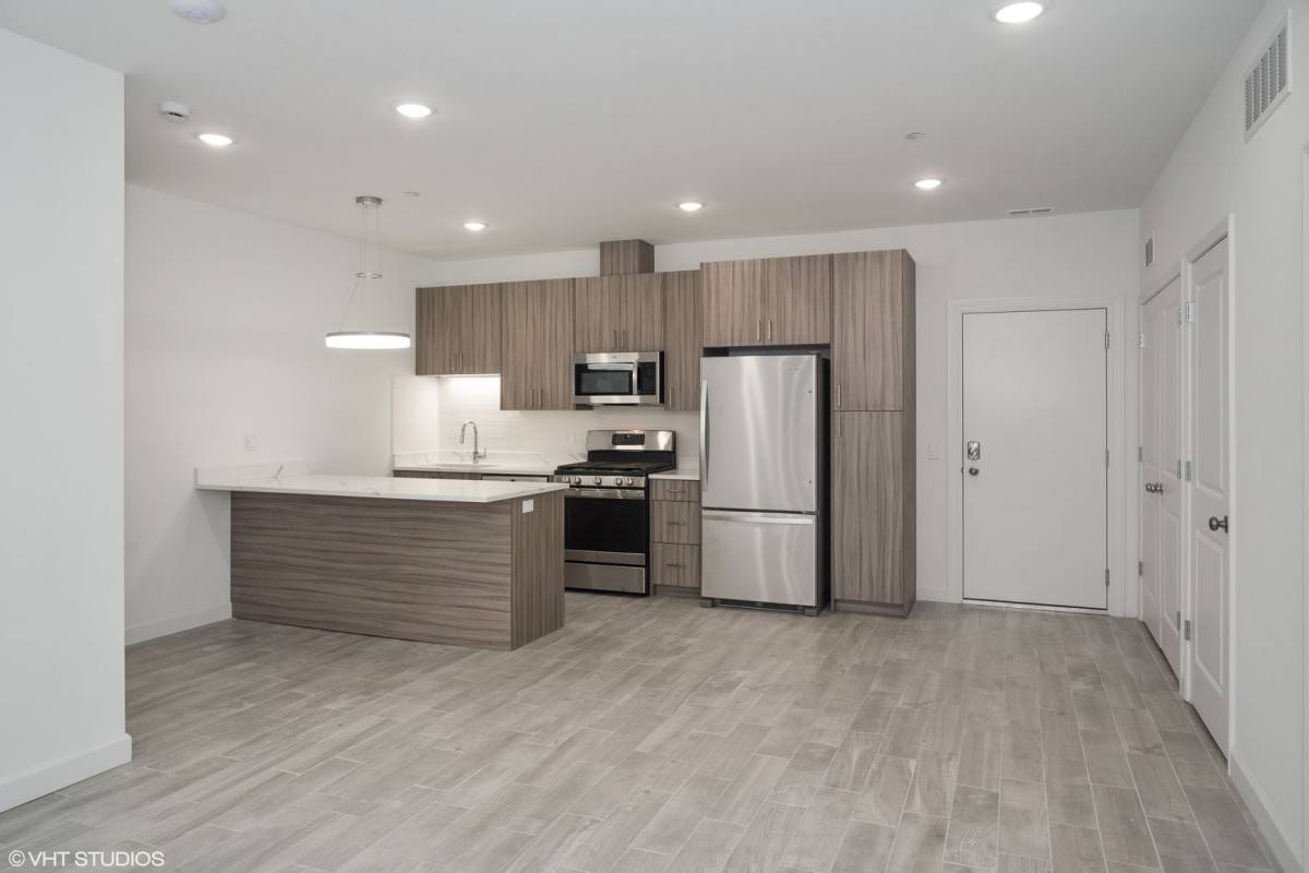 Apartment for rent at 6135 S Kimbark, Chicago, IL 60637