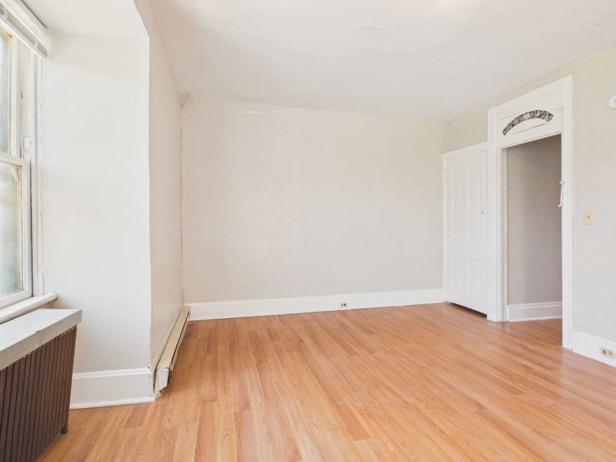 Apartment for rent at 1528 Green St, Harrisburg, PA 17102