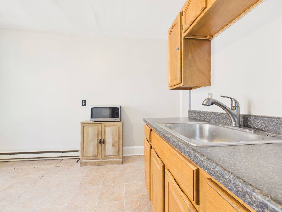 Apartment for rent at 1528 Green St, Harrisburg, PA 17102