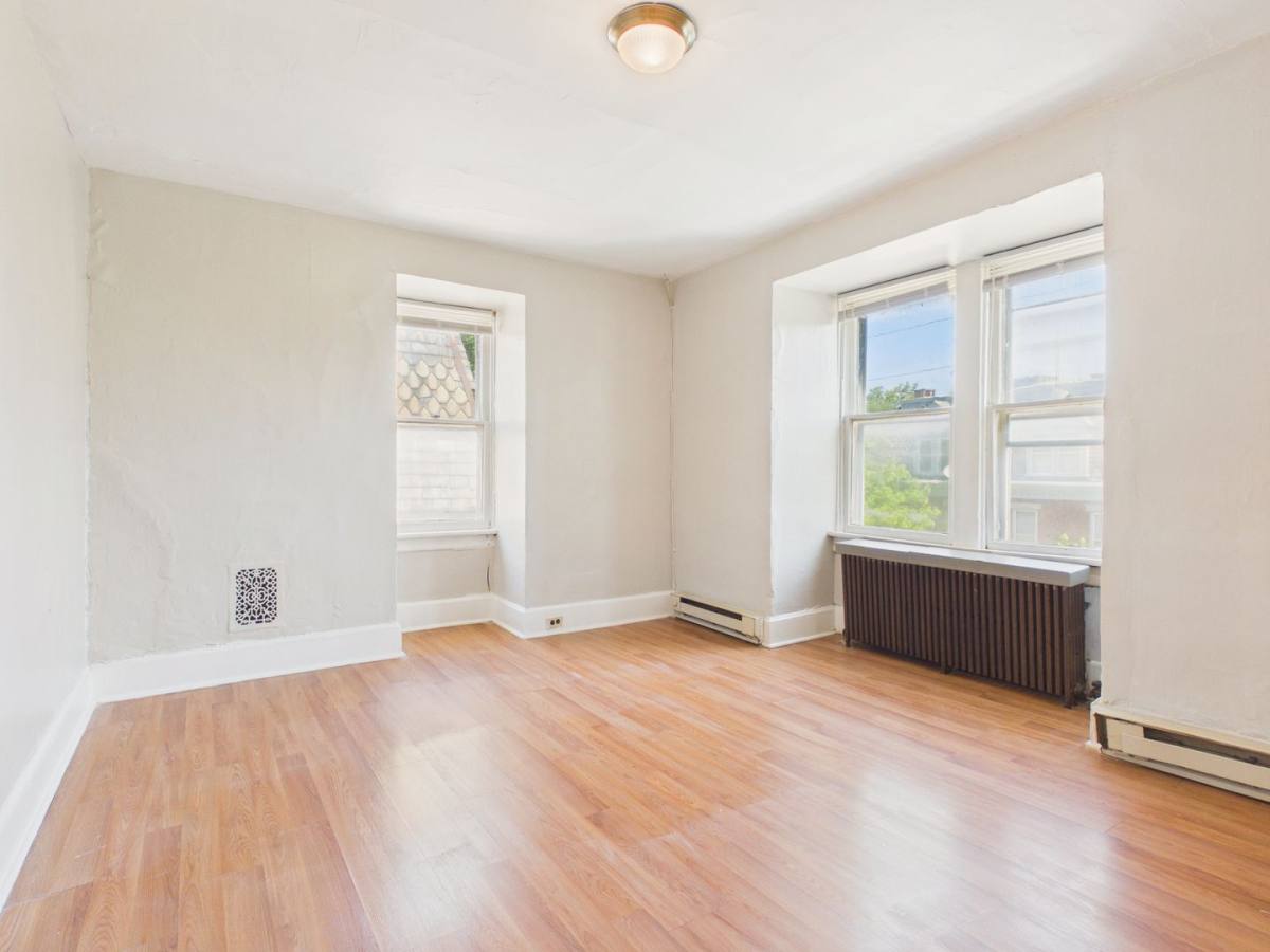 Apartment for rent at 1528 Green St, Harrisburg, PA 17102