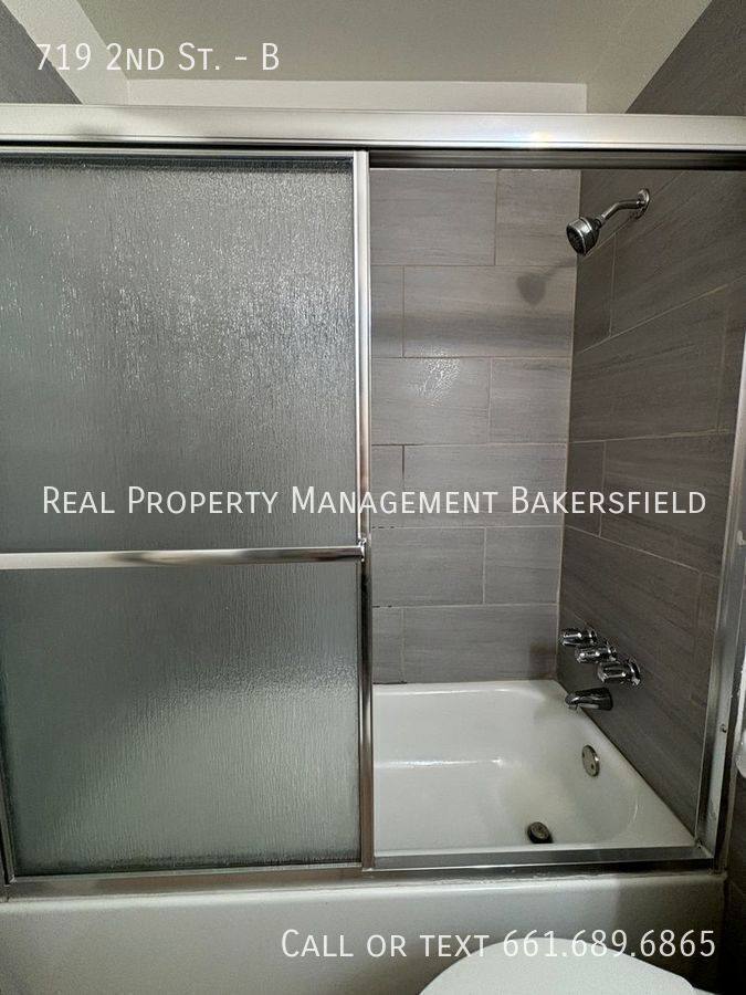 Apartment for rent at 719 2nd St #B, McFarland, CA 93250