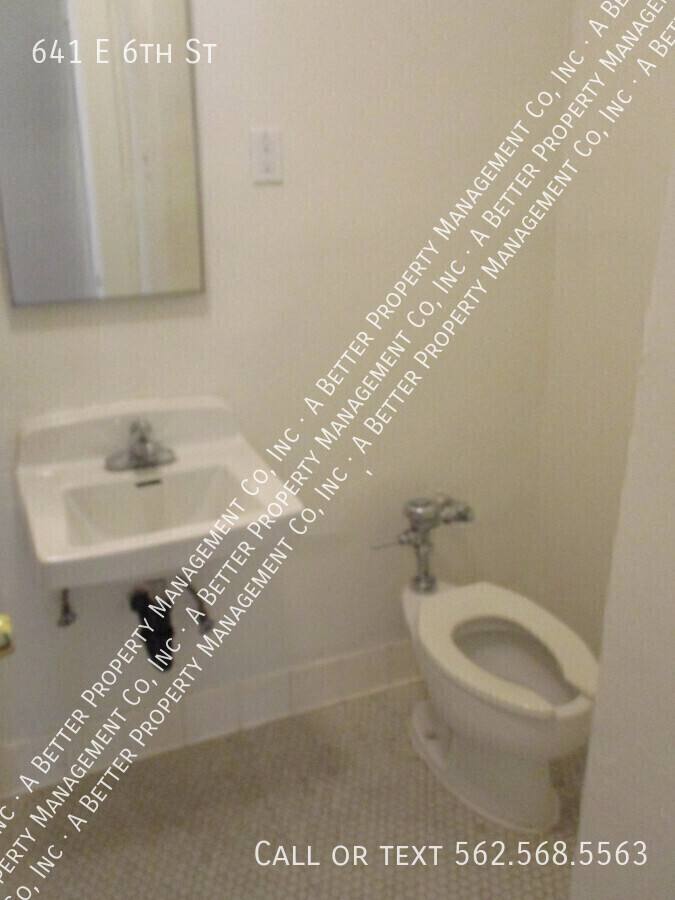 Apartment for rent at 641 E 6th St, Long Beach, CA 90802