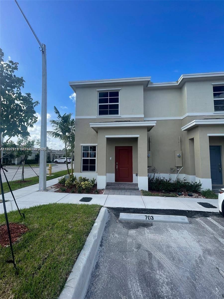 Townhouse for rent at 440 NE 4th St #440, Homestead, FL 33034