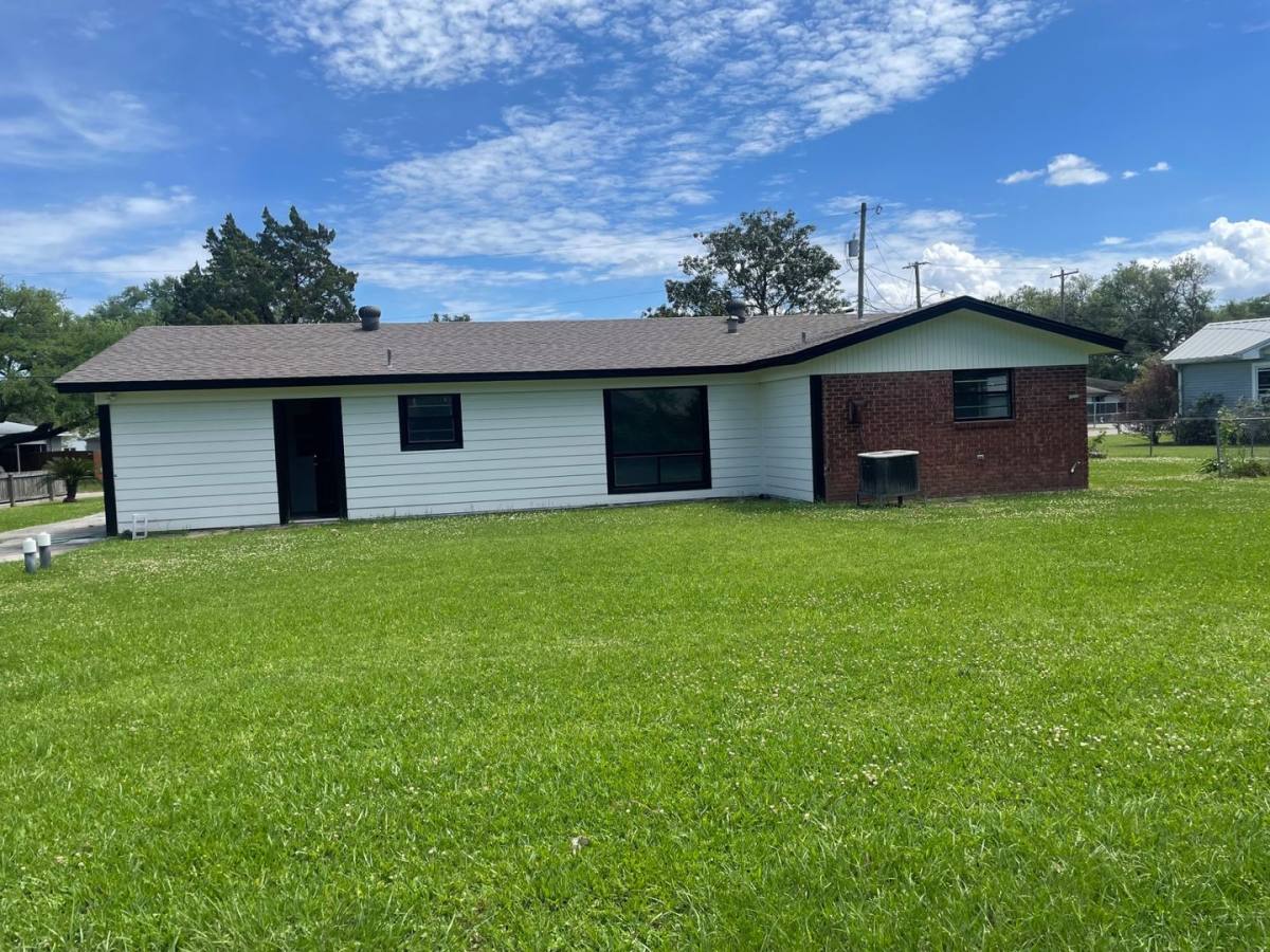 House for rent at 211 San Jose St, New Iberia, LA 70563