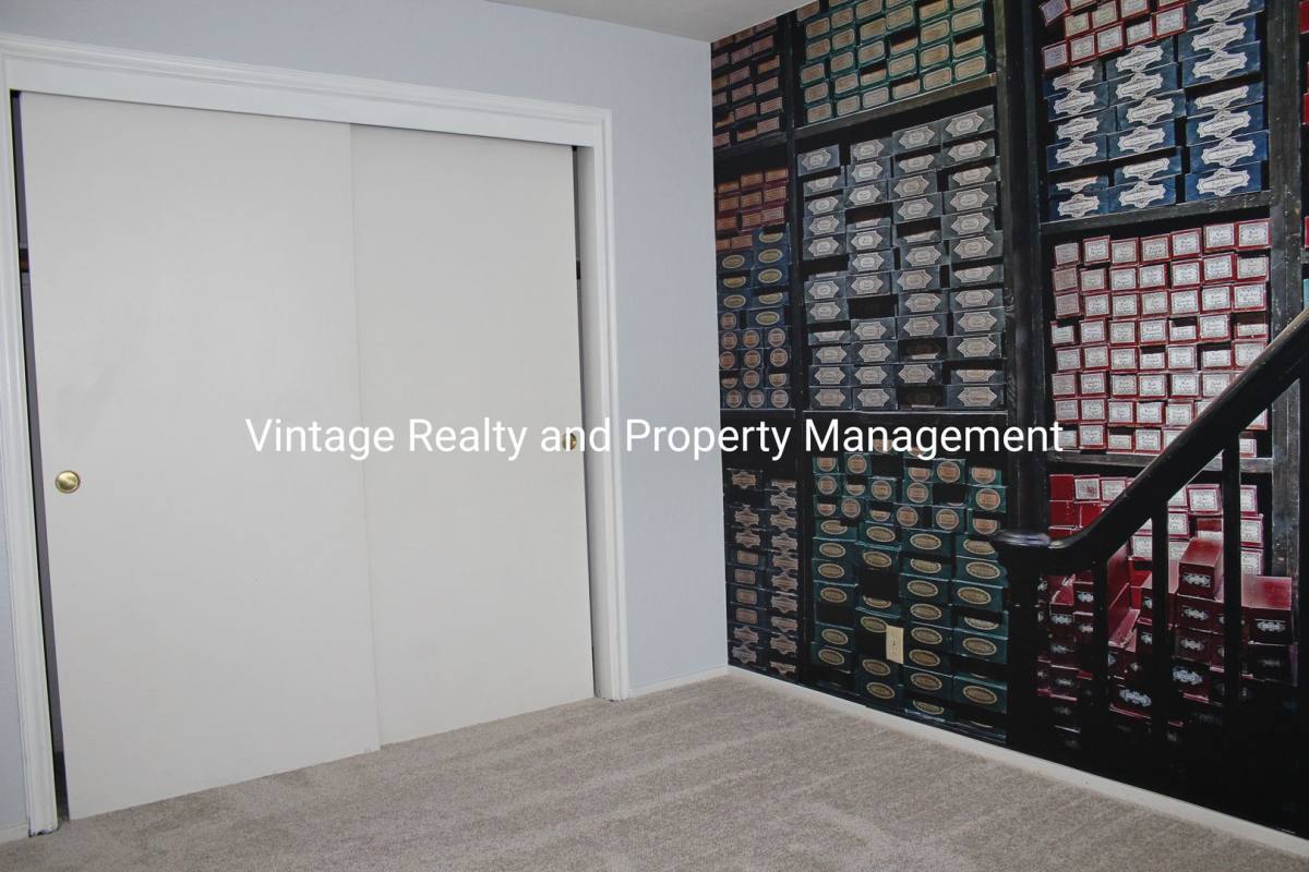 Condo for rent at 445 Almond Dr, Lodi, CA 95240
