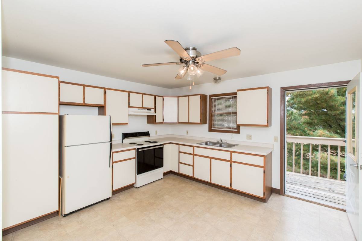 Townhouse for rent at 2956 Hickory Dr, Plover, WI 54467