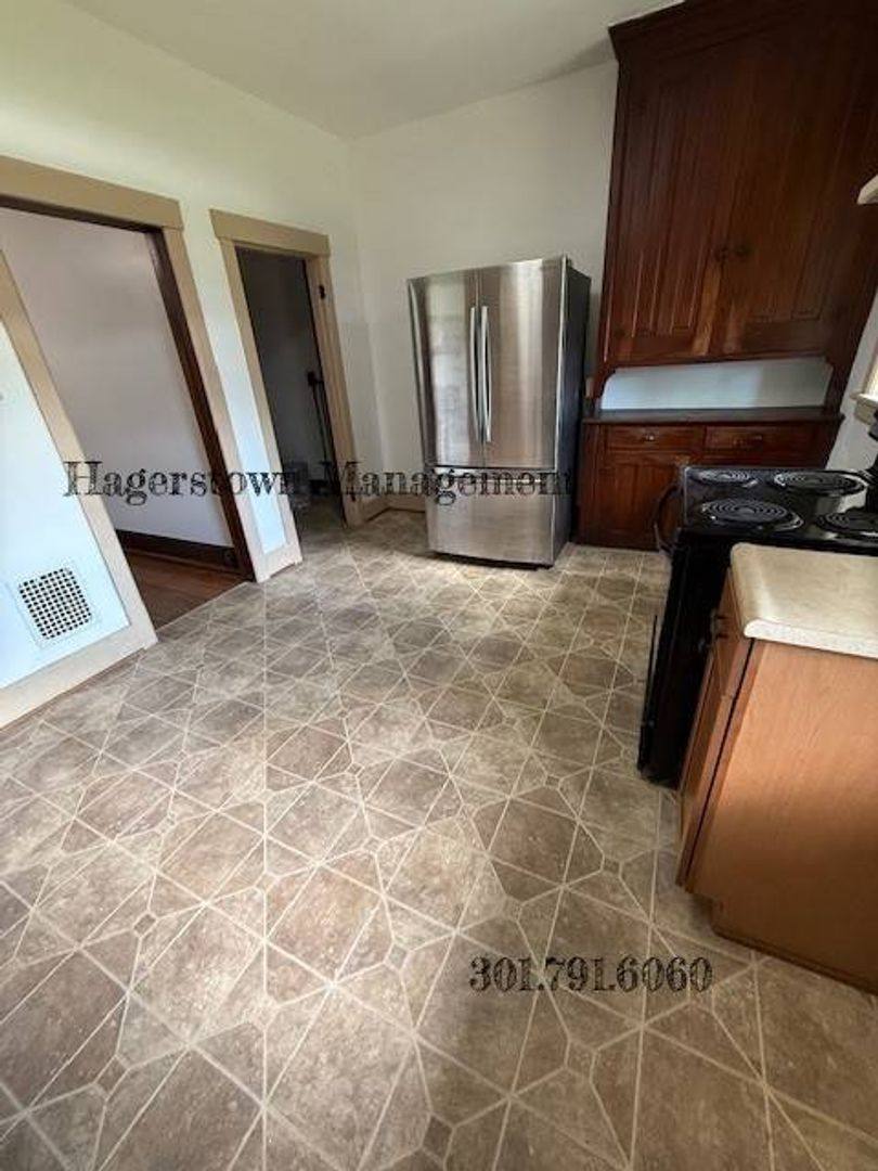 House for rent at 109 Fairground Ave, Hagerstown, MD 21740