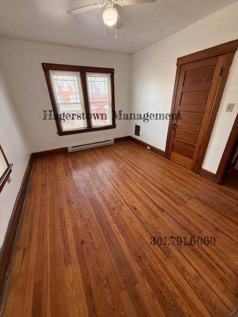 House for rent at 109 Fairground Ave, Hagerstown, MD 21740